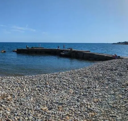Mini In A 100 Metri Dal Mare